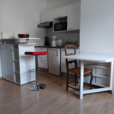 Studio 25 M2 Centre Uriage Saint-Martin-dʼUriage Chambre photo